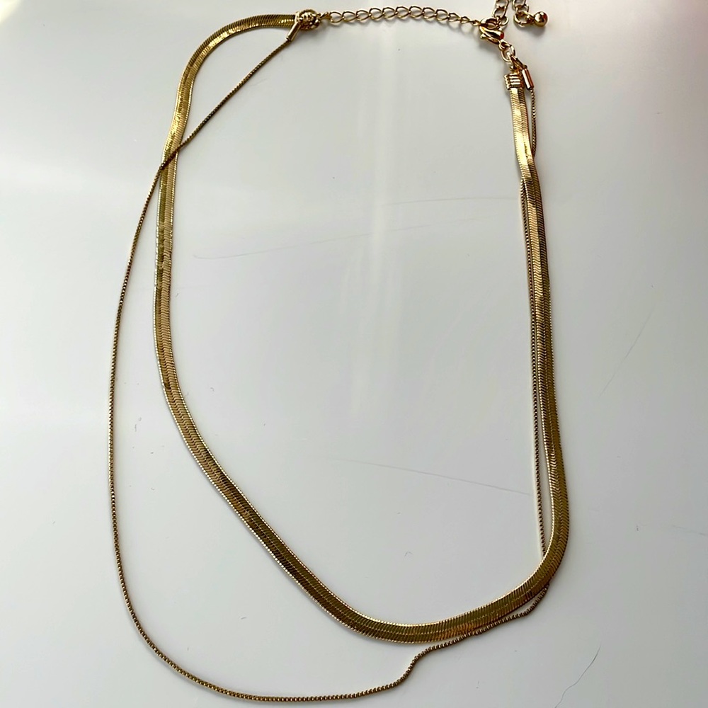 HERRINGBONE NECKLACE